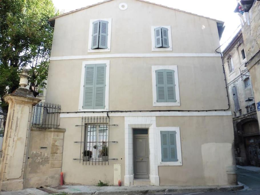 Bel Appartement Dans Centre Historique Avignon Exterior foto