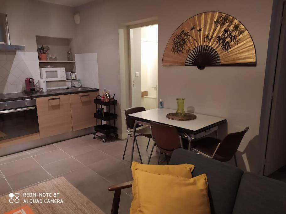 Bel Appartement Dans Centre Historique Avignon Exterior foto